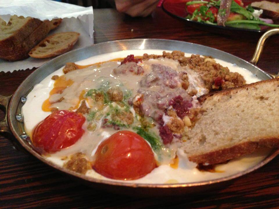 Hamushka - Carne moída e creme de Tahine e Yogurt, Machne Yuda, Restaurante, Jerusalem