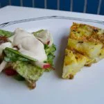 Frittata com Salada e Tahine
